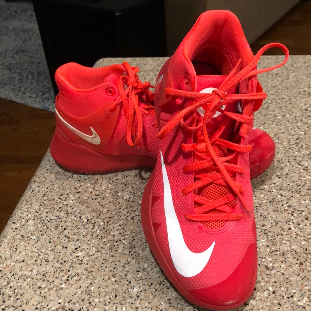 KD Nike Basketball shoes size 9 lightly worn